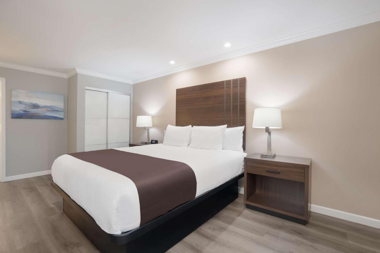 Surestay Plus Hotel By Best Western Upland - Ontario North Exterior photo