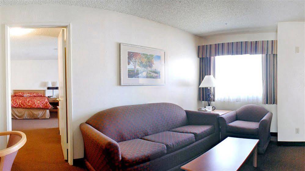 Surestay Plus Hotel By Best Western Upland - Ontario North Exterior photo